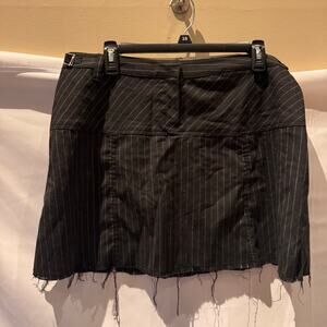 Sanctuary clothing distressed hem goth skirt size medium